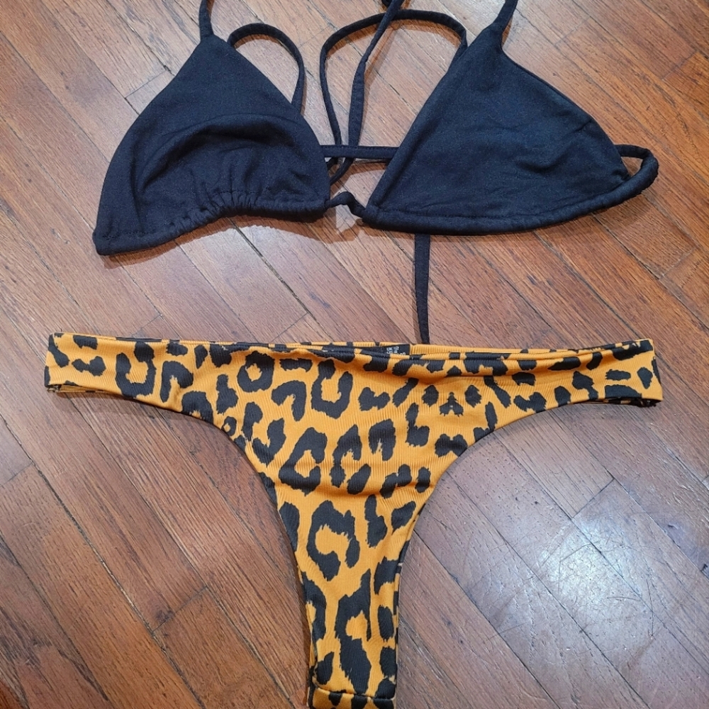 Prettylittlething bikini 2 piece
